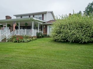 1144 Memorial Dr, Castlewood, VA 24224