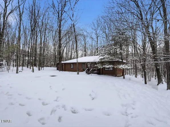 141 Inverhouse Rd, Henryville, PA 18332