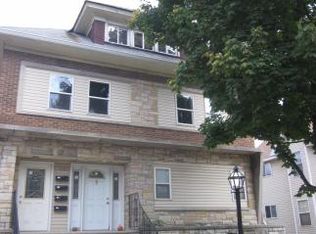 1211 E Walnut St, Green Bay, WI 54301