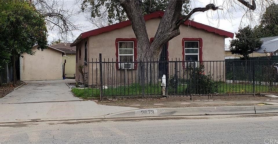 1st image of 2673 Gage Ave