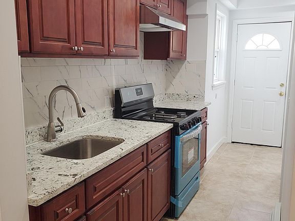2nd image of 122 Chatterton Ave APT 1