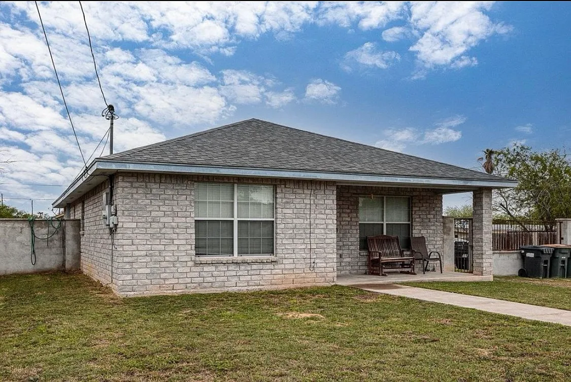 117 Mercedez Dr — Photo 2