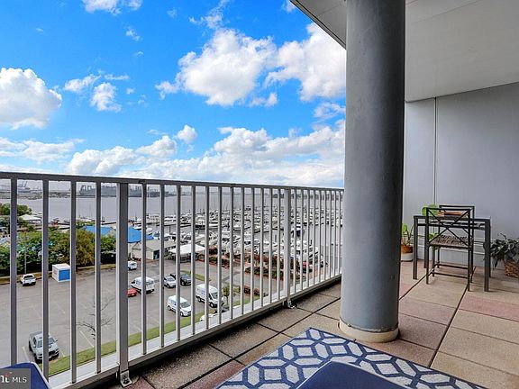 5th image of 2702 Lighthouse Point E #532