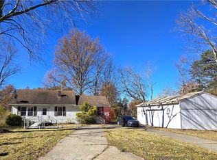 4949 Palmetto Dr, Geneva, OH 44041