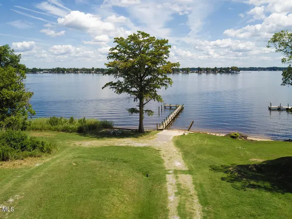 1123 State Highway State Rd #1-3-5, Chocowinity, NC 27817