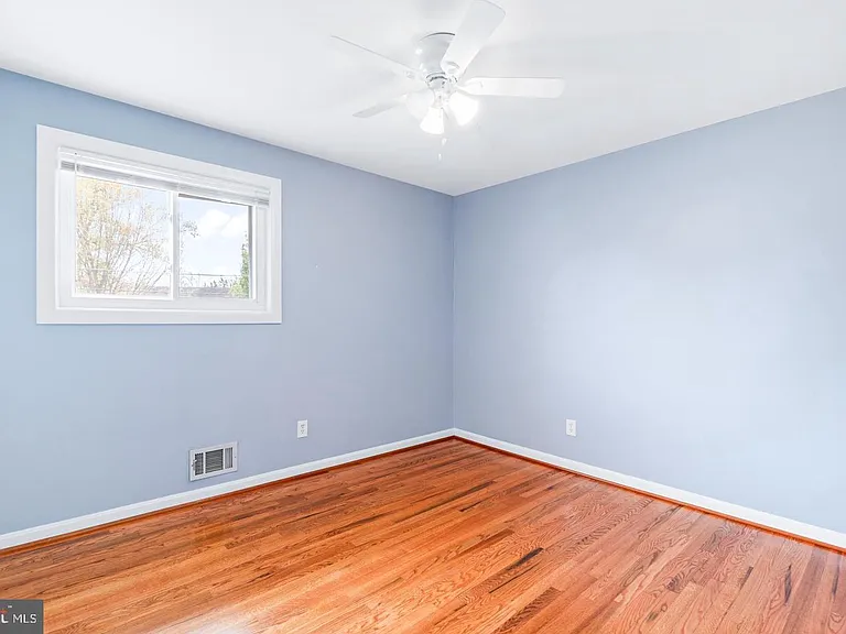14236 Chadwick Ln — Photo 15