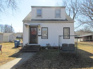 1410 Olive St, Carthage, MO 64836