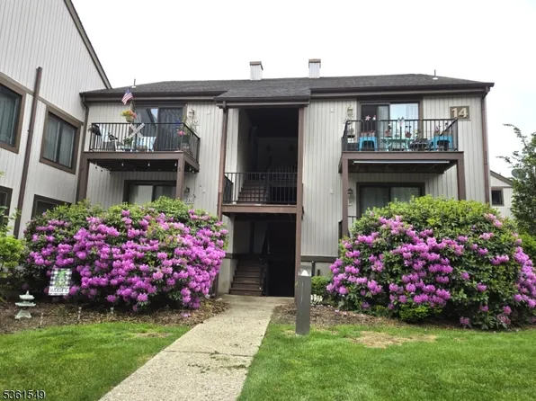 14250 Dell Pl, Stanhope Boro, NJ 07874