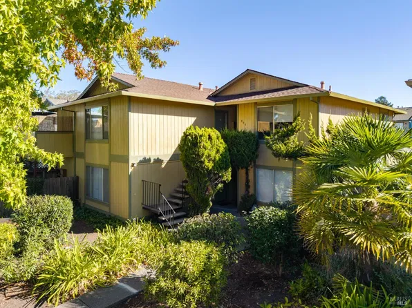 907 Joanne Court, Rohnert Park, CA 94928