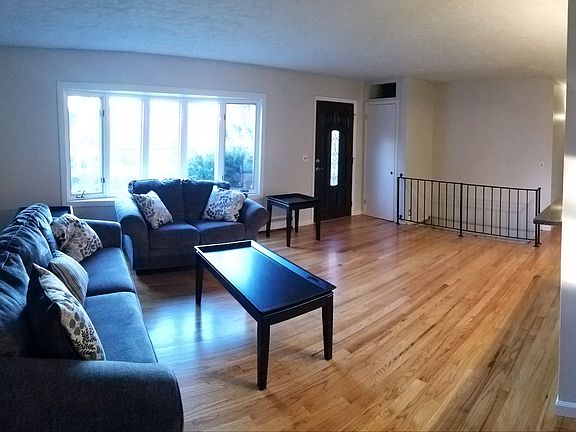 2nd image of 14 Robyn Dr