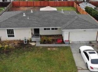 7836 Canterbury Ln, Dublin, CA 94568