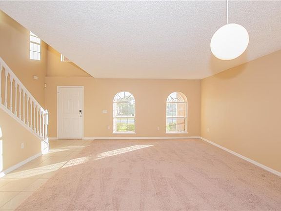 3rd image of 2612 Sheffield Dr