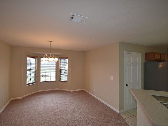 3rd image of 332 Plumwood Cir