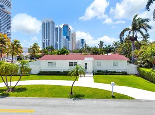 200 188th St #200, North Miami Beach, FL 33160
