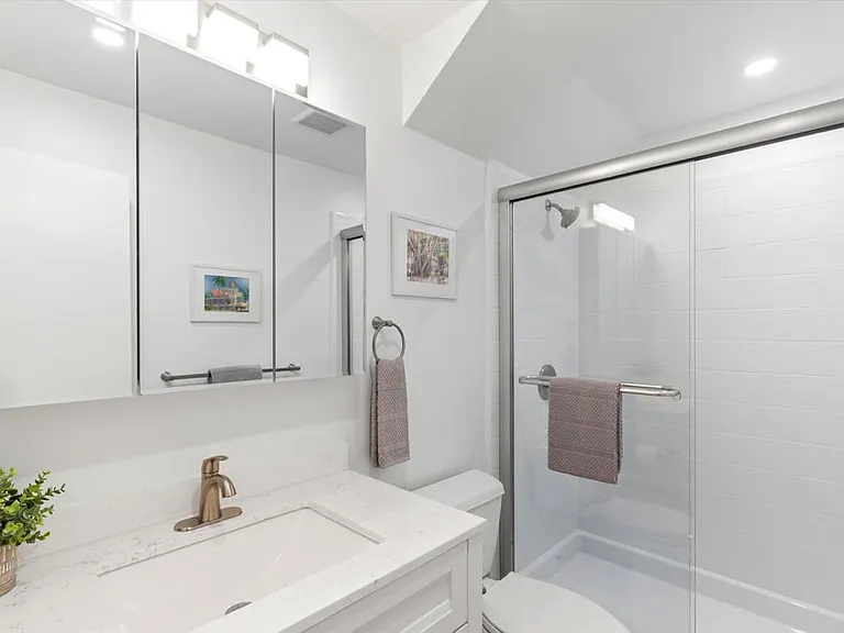 2601 S Roosevelt Blvd #406A — Photo 10
