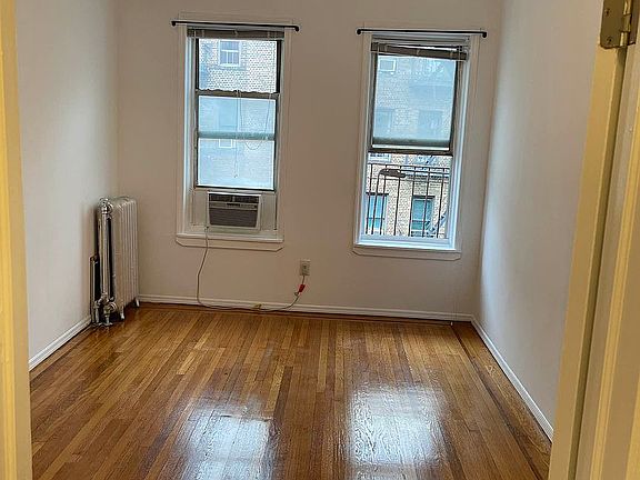 3rd image of 2100 Beekman Pl APT 4K