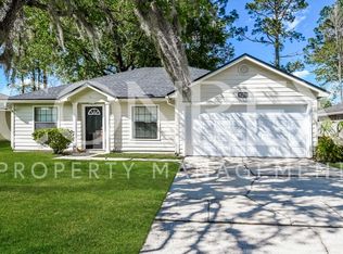 455 Moby Dick Dr S, Jacksonville, FL 32218