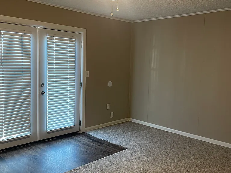 9114 Malabri Dr — Photo 15