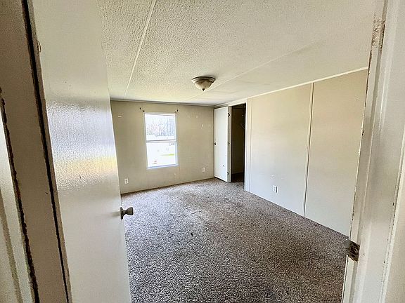 2nd image of 268 Marie St