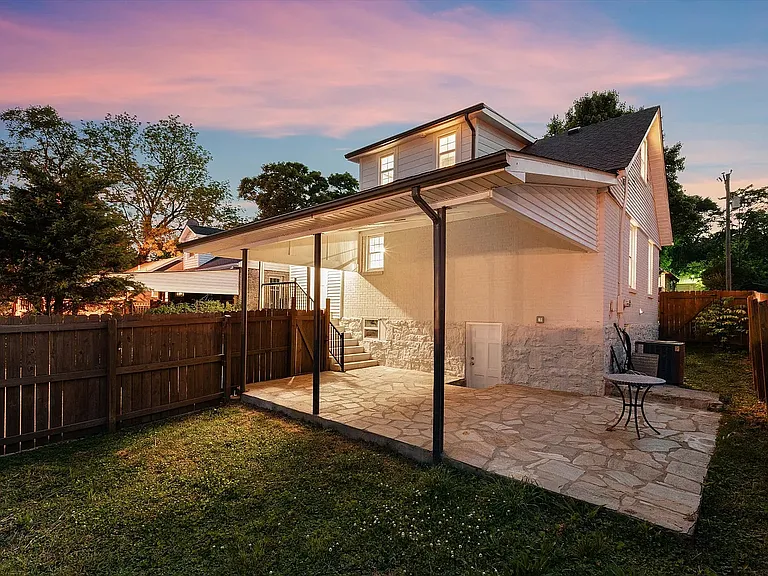 2408A Inga St — Photo 4