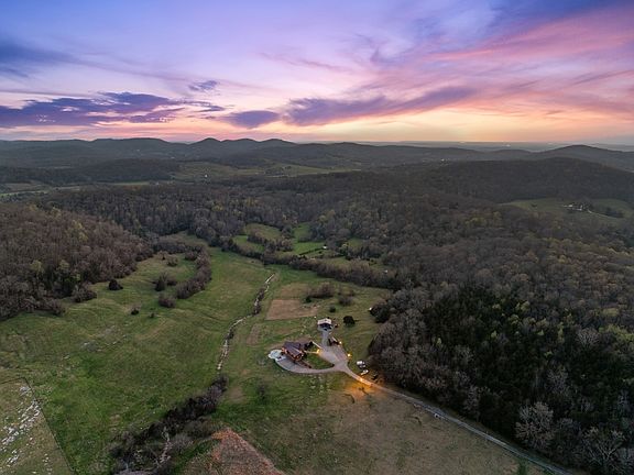 65th image of 2063 Kennedy Creek Rd