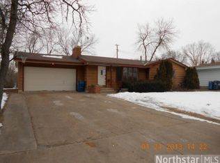 91 65 1/2 Way NE, Fridley, MN 55432