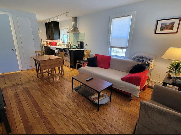 3rd image of 141 Sullivan St #1