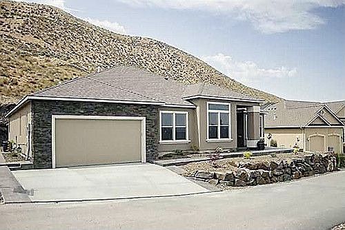 2nd image of 521 Agier Dr