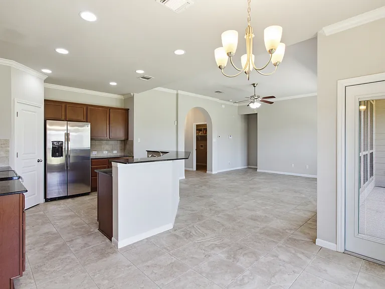 5716 Blackstone Dr — Photo 13