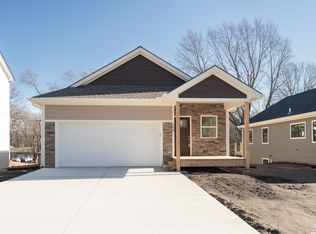 1228 Walnut St, Eudora, KS 66025