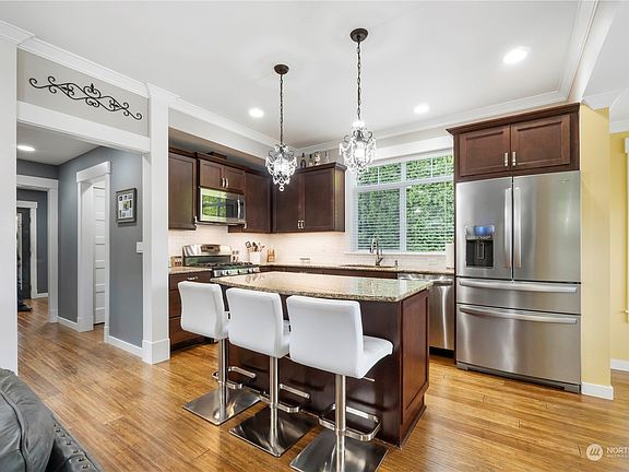3rd image of 1060 Lafromboise Street