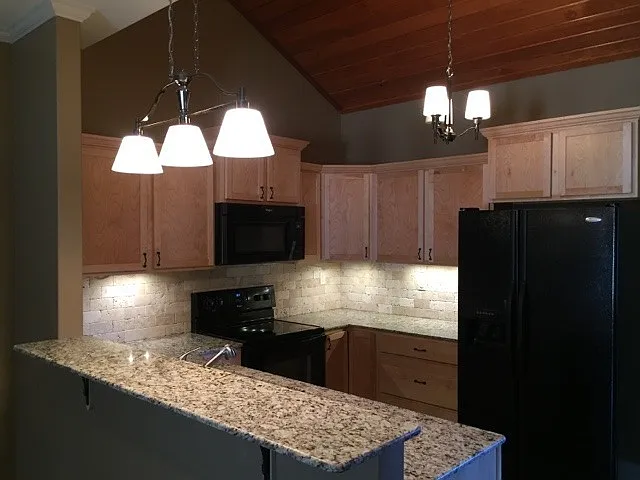 3 Bdrm Townhouse In Broussard — Photo 2