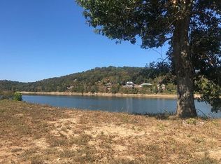 White Oak Lndg #86, Clifton, TN 38425