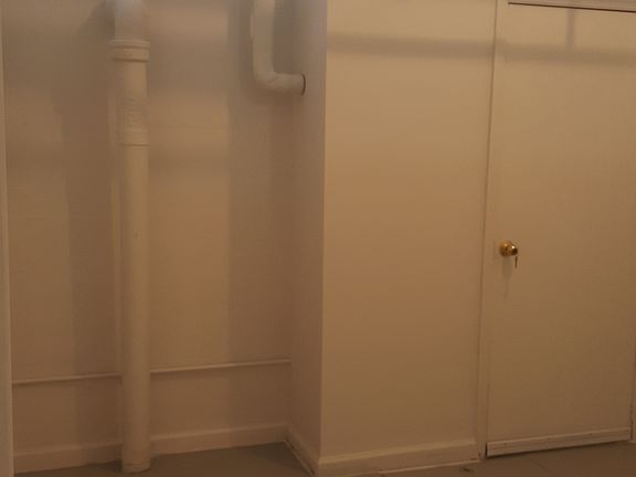 5th image of 315 Berry St APT 02