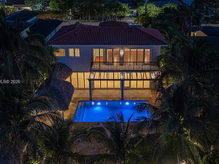 425 N Shore Dr — Photo 38