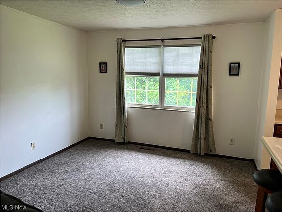 4th image of 1757 Blennerhassett Hts