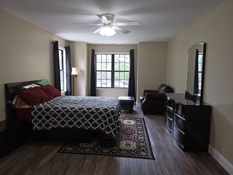 2708 Ridgefield Ct #2708 — Photo 2
