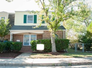 717 Hampshire Pl, Virginia Beach, VA 23462