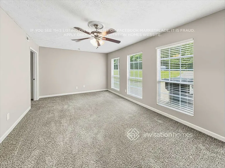 6611 Crossing Creek Point — Photo 13