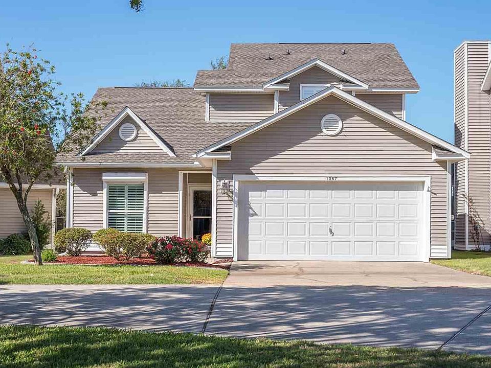 1st image of 1067 Lionsgate Ln