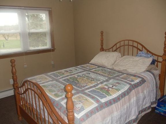 4th image of 1107 Hickory Ln