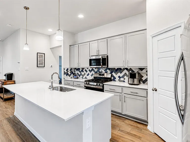 13701 Ronald W Reagan Blvd #34 — Photo 16