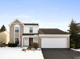 3111 Eugene Ln, Aurora, IL 60504