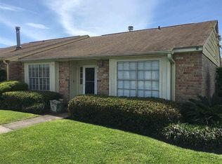 5895 Meadow Way, Beaumont, TX 77707