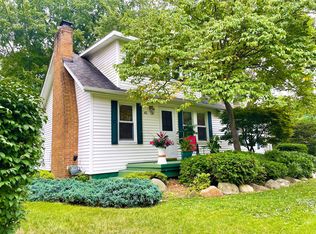 45 S Pinegrove Ave, Waterford, MI 48327