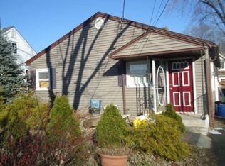 10 Griggs Pl, Manville, NJ 08835