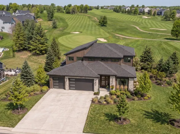 1353 Palmer Dr N, Lake Elmo, MN 55042