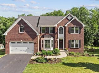 168 Sweetwater Dr, Sewickley, PA 15143