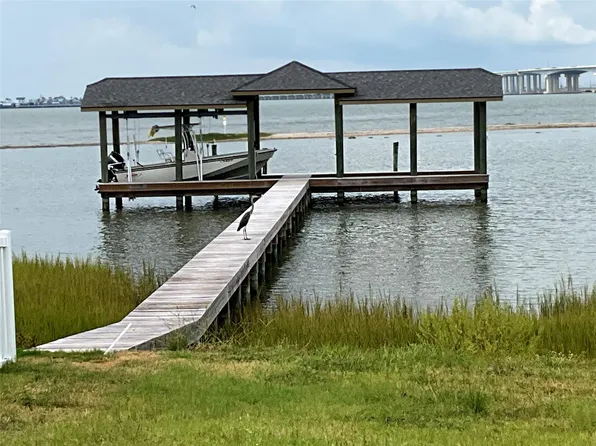 9502 Vista Bella, Galveston, TX 77554