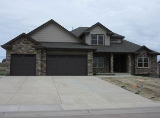 2011 Summerfield Ln, Gillette, WY 82718